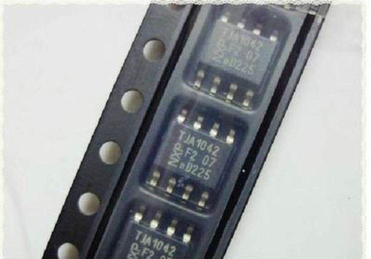آیسی ترنسیور CAN مدل TJA1042T برند NXP پکیج SOIC-8 هشت پایه
